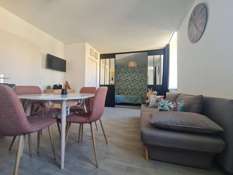 Bel Appartement Meximieux Centre Ville 2 Chambres Bagian luar foto