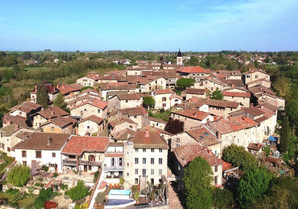 Bel Appartement Meximieux Centre Ville 2 Chambres Bagian luar foto
